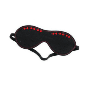 Máscara de piel con corazones