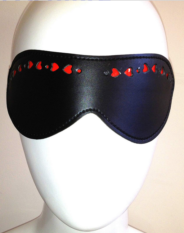 Máscara de piel con corazones - Imagen 3